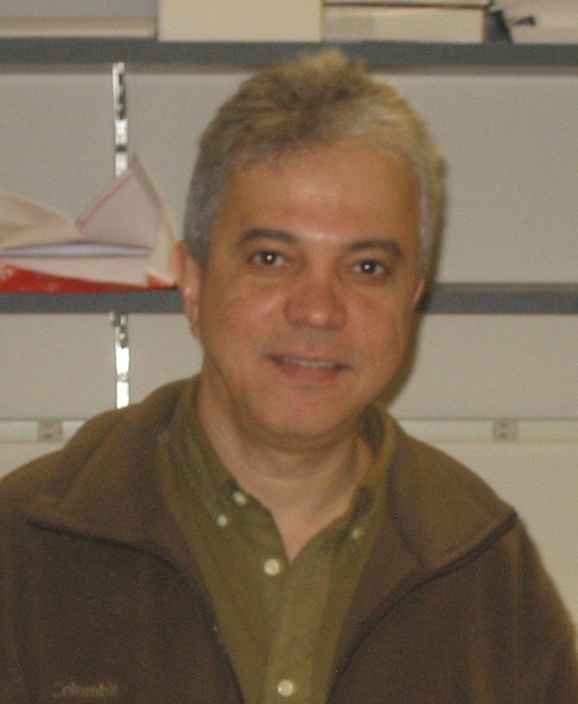 Picutre of Dr. Carlos Bertulani