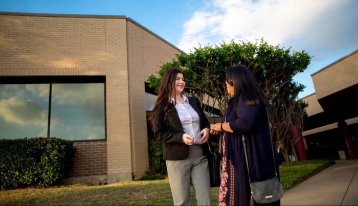 business students outside on the mesquite campus.