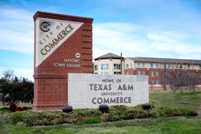A&M-Commerce and City of Commerce signs