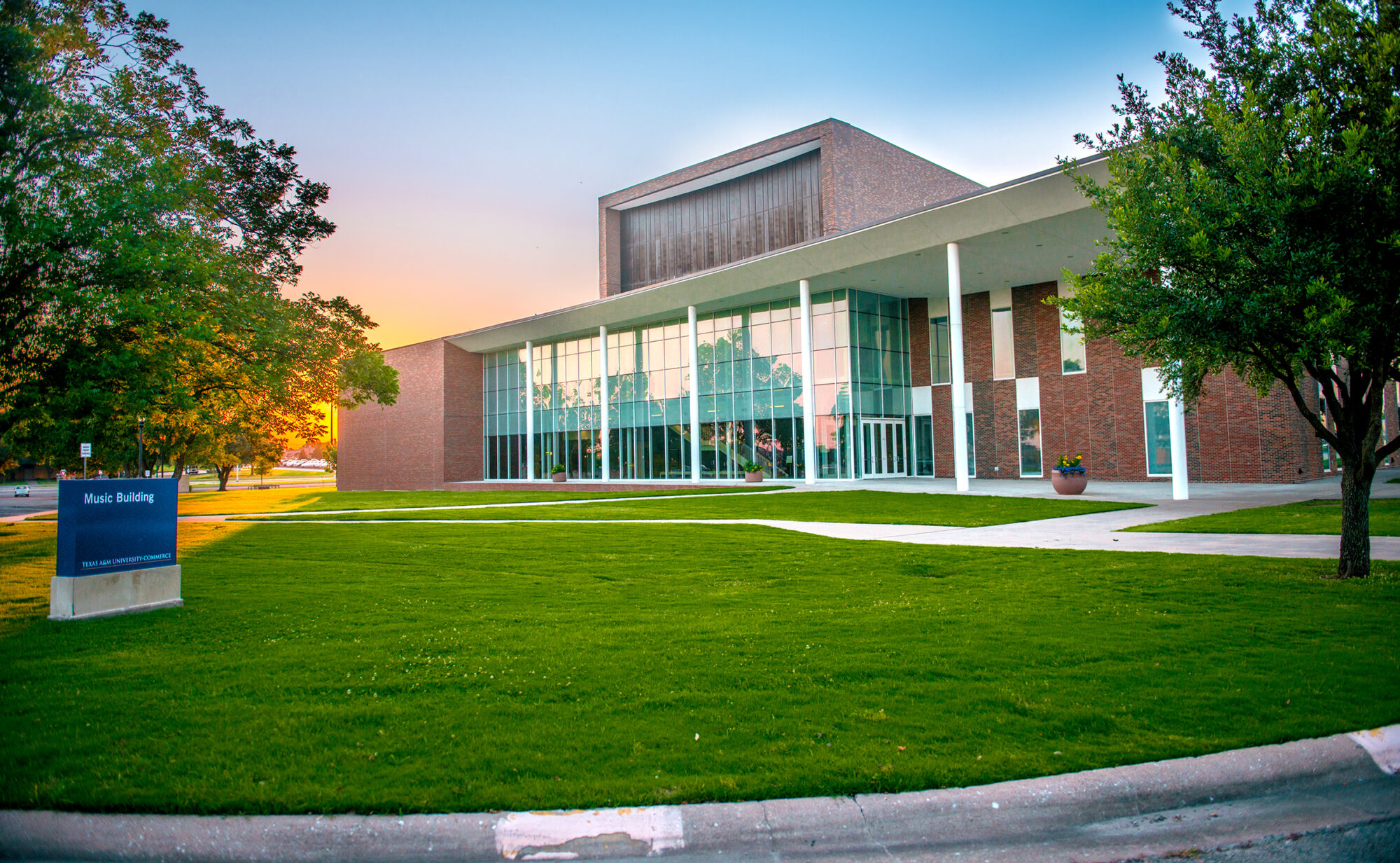 When Texas A&M reopens, it may use Saturday and late night classes