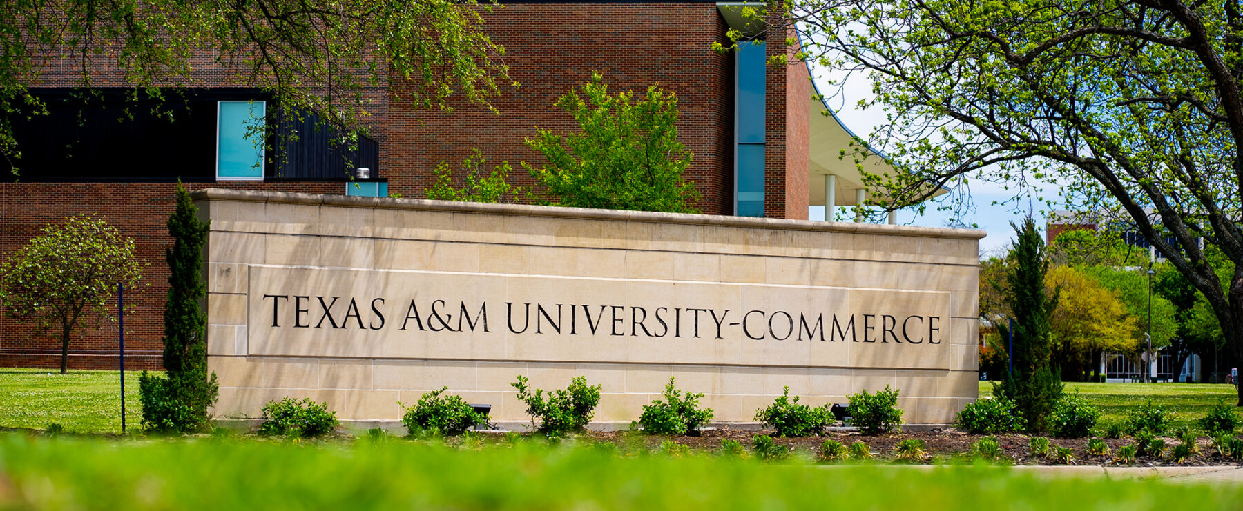 A&M-Commerce signage