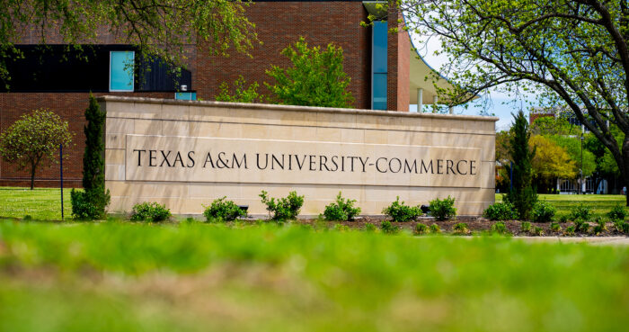 A&M-Commerce signage